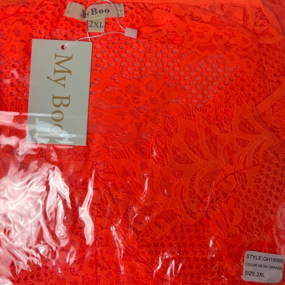 PLUS SIZE LONG SLEEVE SEE THROUGH LACE BODYSUIT - Picture 3 of 3